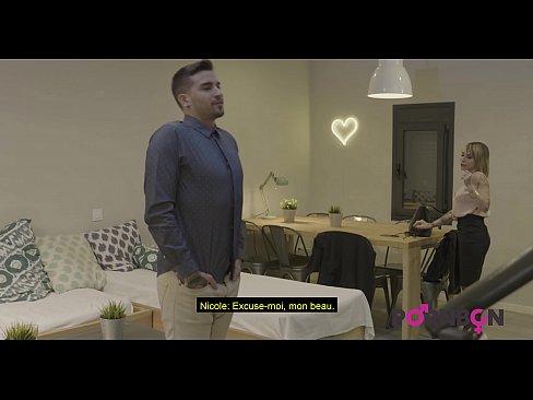 ❤️ PORNBCN 4K Uma mulher madura com mamas grandes quer ser um gigolô jovem fodido anal com um grande amortismo de broche de pinto duro estilo cão de foder, lambendo o orgasmo do cachorro legenda francesa Porno vídeo em nós ☑