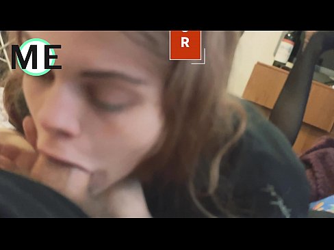 ❤️ Garganta, meia-calça rasgada e calcanhar rasgado é bom de se conhecer Porno vídeo em nós ☑