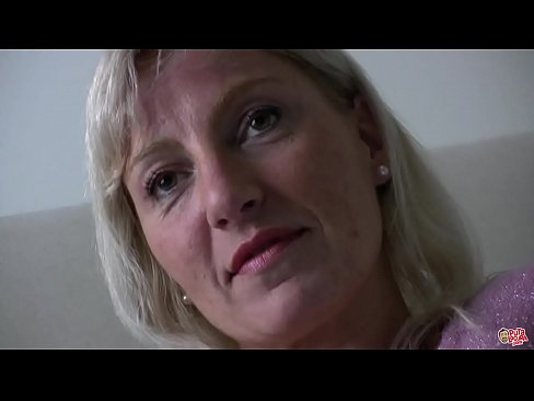 ❤️ A mãe que todos nós fodemos ... Senhora, comporte-se! Porno vídeo em nós ☑